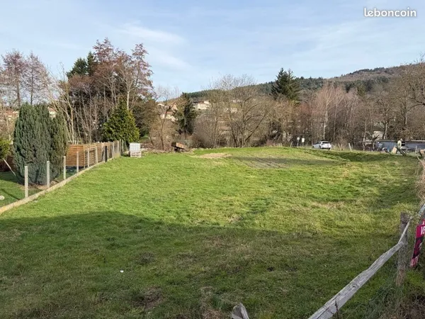 Terrain 1557m2 constructible