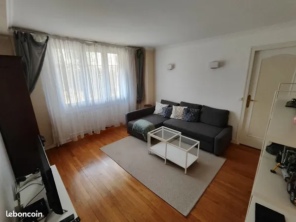 LOCATION T3 MEUBLE 55m² CHARGES COMPRISES - LYON 8