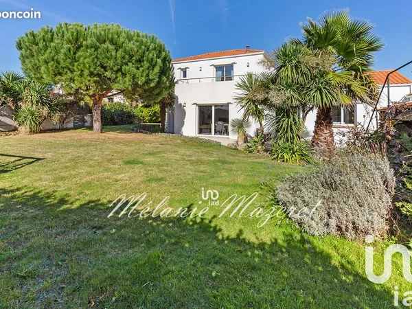 Maison familiale 6 pièces 152 m²