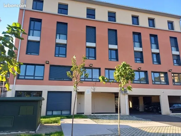 Studio 1 pièce 21 m²