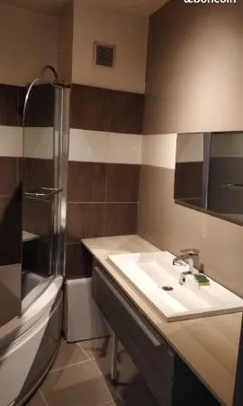 Lot de 4 appartement dans un immeuble