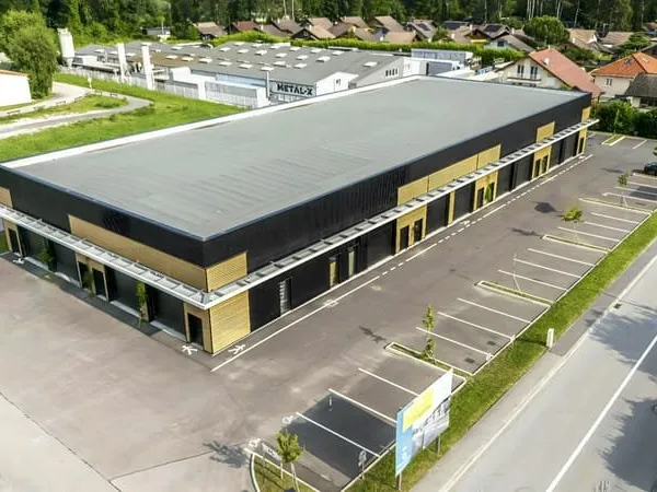 Entrepôt / local industriel Publier 170.46 m2
