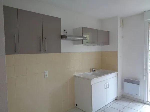Appartement à louer Saint-Pantaléon-de-Larche
