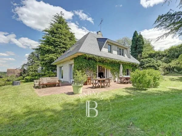 Ensemble immobilier d'exception avec vue imprenable sur le golf de Saint-Nom-la-Bretèche