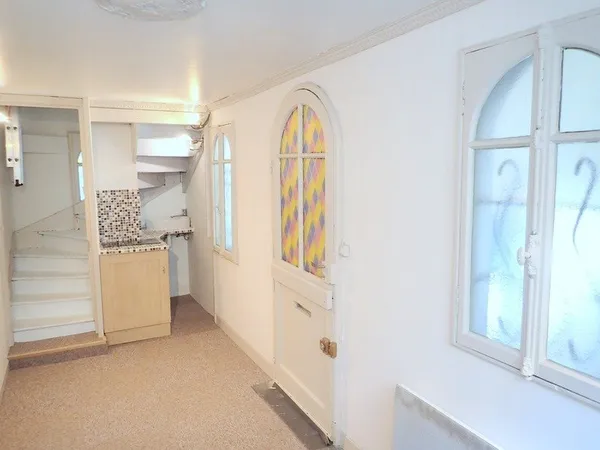 Rouen Hypercentre : Beau Duplex 20 m² idéal étudiant, célibataire, local commercial ou investisseur 