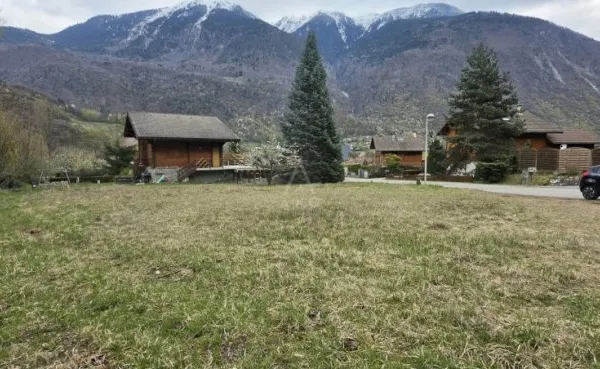 Terrain constructible 597 m²