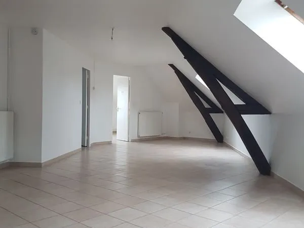 F2 tres spacieux centre ville 73m2 au sol