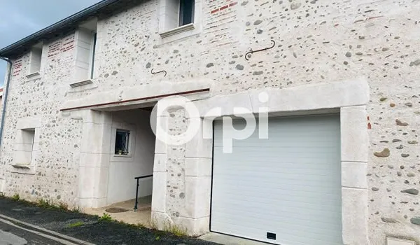 Maison 6 pièces 240 m²