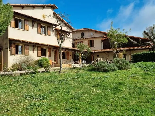 Secteur Martres Tolosane Ensemble De 2 Maisons Avec Piscine Et V