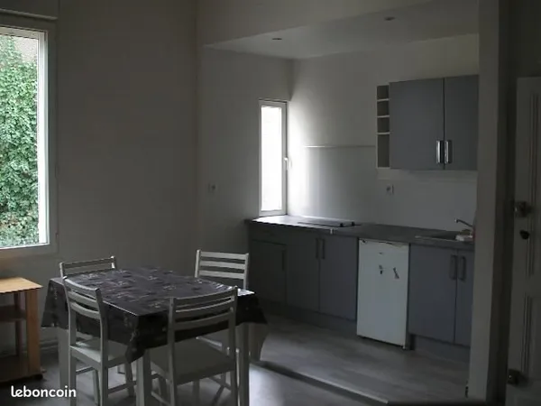 Studio meublé + parking