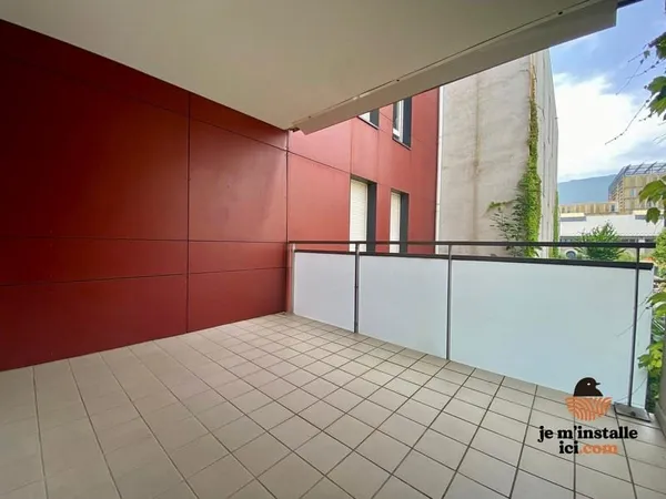 À vendre T3 de 66 m2 avec 2 terrasses + garage possible