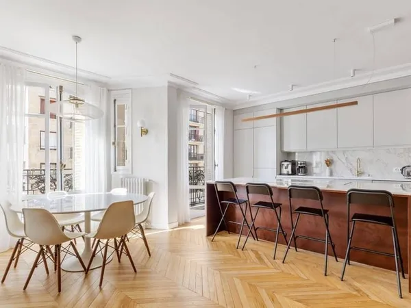 Appartement 6 pièces 124 m²