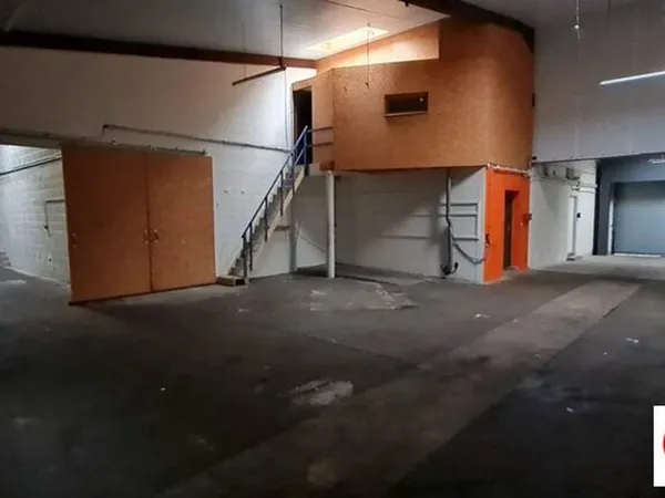 Local d'activité 265 m²