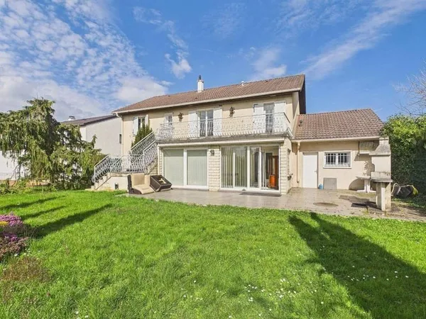 Maison 5 pièces 153 m²