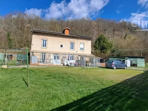 Maison de 160 m² sur terrain 562m2 plat – Proche accès autoroute
