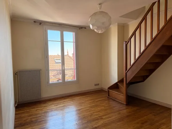 Appartement Colombes 4 pièce(s) 52.38 m2