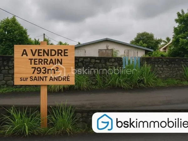 Terrain 793m²