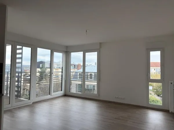 Vends T4 - 63m² - Mantes La Jolie 78200