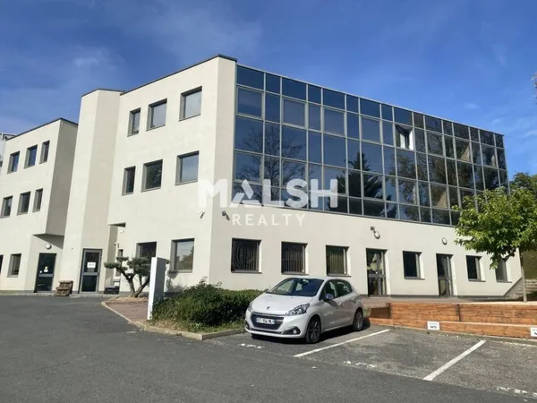 Bureaux 141 m²