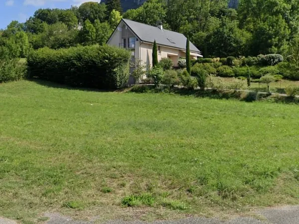 Saint Alban Leysse - Terrain constructible - 970M²