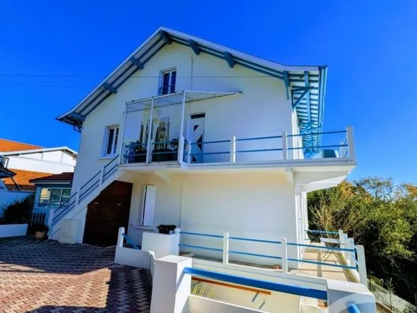 Appartement 6 pièces 147 m²