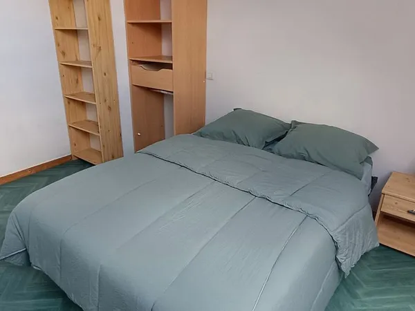 CHAMBRE MEUBLEE NANTES NORD TRAM L2 Santos Dumont