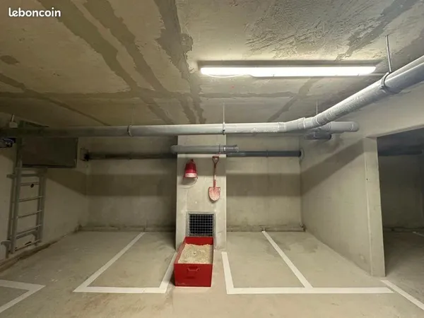3 parking moto