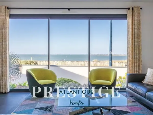 Maison 8 pièces 350 m²