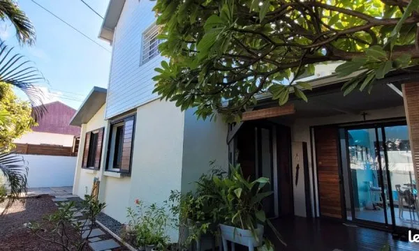 Villa hyper centre de St Pierre