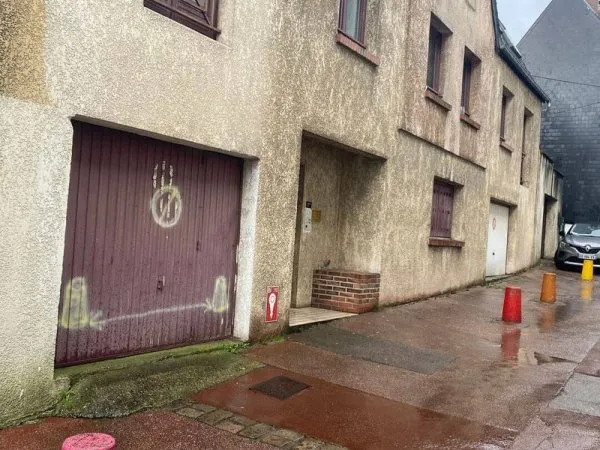 Parking 18 m²