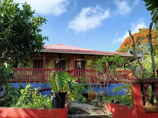 Villa Morne A L Eau 10 pièce(s) 178 m2