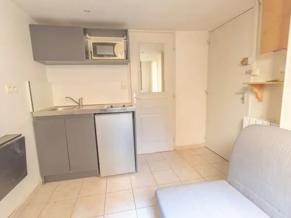 Petit studio meublée Rue Montgolfier à Lyon 6ème