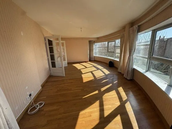 Bureaux 83 m²