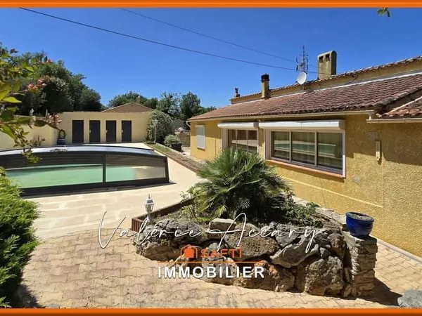 SAINTE-ANASTASIE-SUR-ISSOLE : Villa individuelle de 102 m² sur un terrain de 2283 m² avec piscine, g