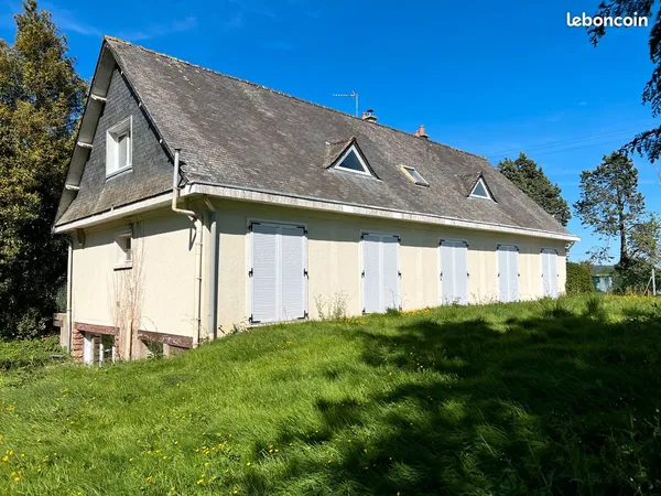 NOYAL-SUR-VILAINE - PROPRIÉTÉ de 254 m² à rafraichir avec 5 000 m² de terrain