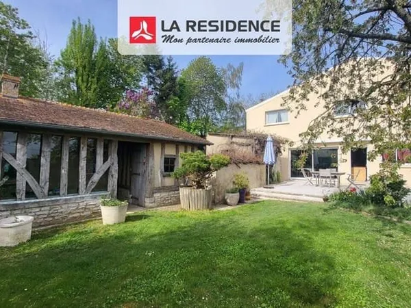 Maison 6 pièces 277 m²