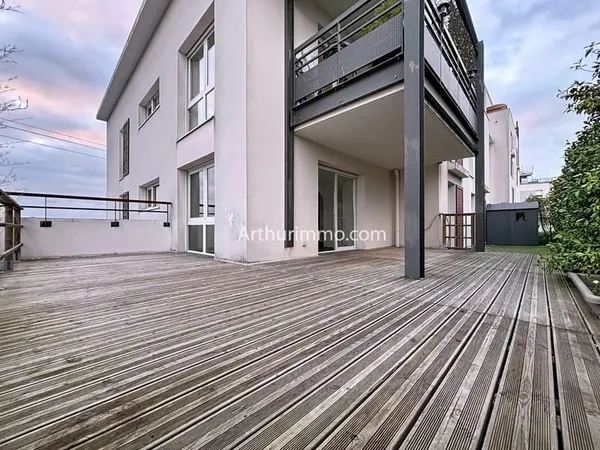 Appartement 4 pièces avec grande terrasse