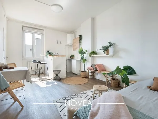Studio 1 pièce 25 m²