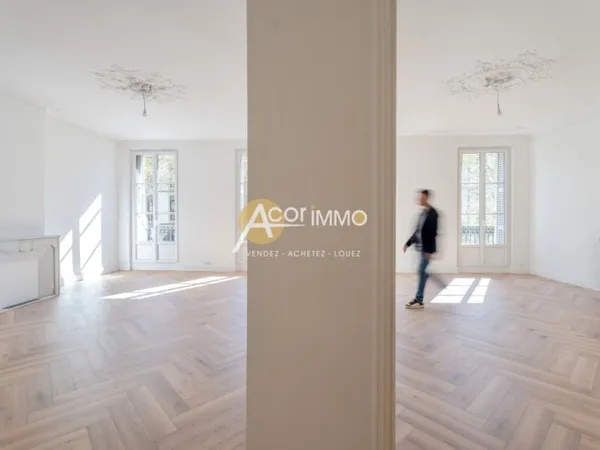 TOULON HAUTE VILLE - SUBLIME APPARTEMENT HAUSSMANIEN T5 DE 160M²