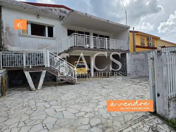 À vendre : Maison T5 idéalement placée, proche de toutes com