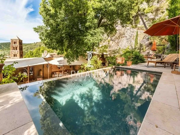 BASTIDE DU 18ème - MAISON D'HÔTES DE PRESTIGE AVEC PISCINE