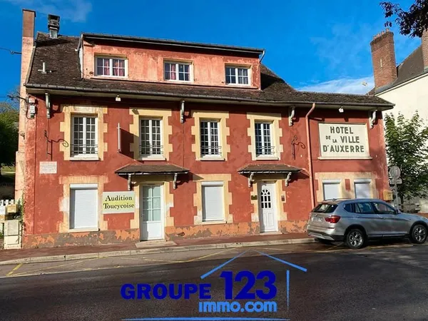 A Toucy! Immeuble de rapport entièrement loué Investisseme