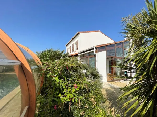 Villa avec piscine 11 pièces 190 m2