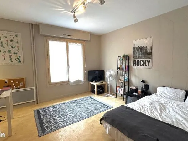 Studio 1 pièce 27 m²