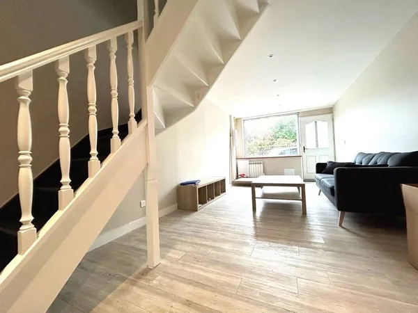 MAISON DE VILLE MEUBLEE LE VAUDREUIL - 4 PIECES - 80 M2