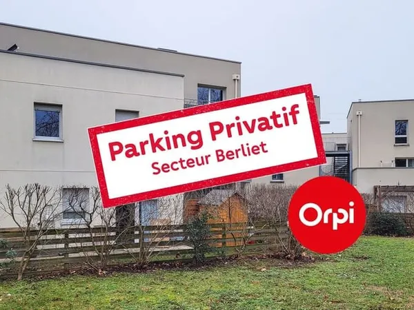 Stationnement Vente Saint-Priest   9700€