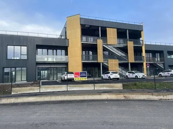 Bureaux 1090 m²