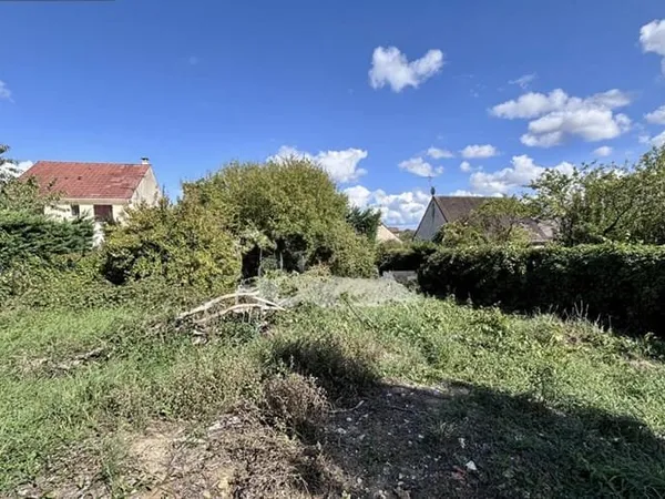 Terrain à bâtir de 527 m² à VILLABE (91)