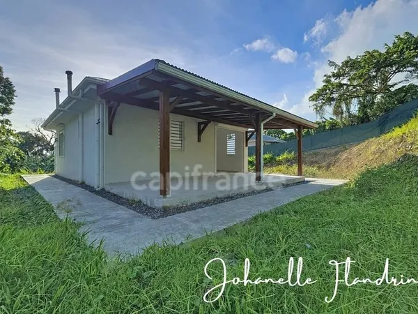 Maison neuve à louer, 2 chambres, 54 m², Gourbeyre