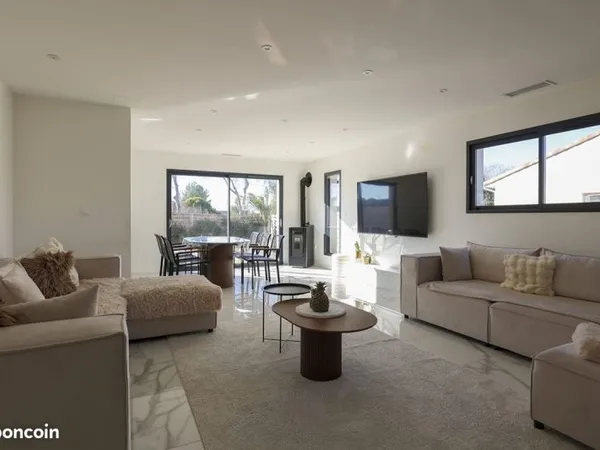 Villa 4 pièces 128 m²
